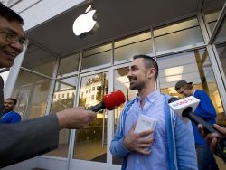 iPhone 6 практически исчезли из продажи в России