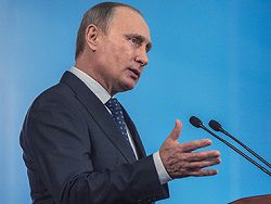 Путин рассказал об изящном надувательстве большевиков