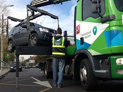 Эвакуаторы в Москве оснастят видеорегистраторами