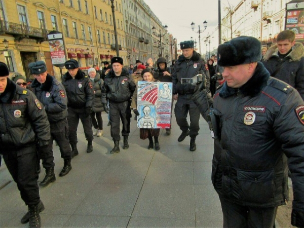 Видя этот сюр, хочется сказать: "Чур!"