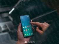 «Живые» фото Xiaomi Mi Mix 2 рассекретили дизайн безрамочника