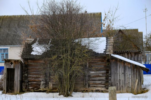 Пятьсот? Пятьсот рублей — это хорошо. Знаете, как мы бы на них жили!