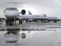 СМИ: в Шереметьево пассажиров Superjet-100 эвакуировали из-за запаха горелой проводки