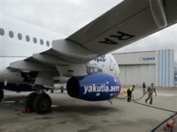 У Sukhoi Superjet 100 в полете треснуло стекло