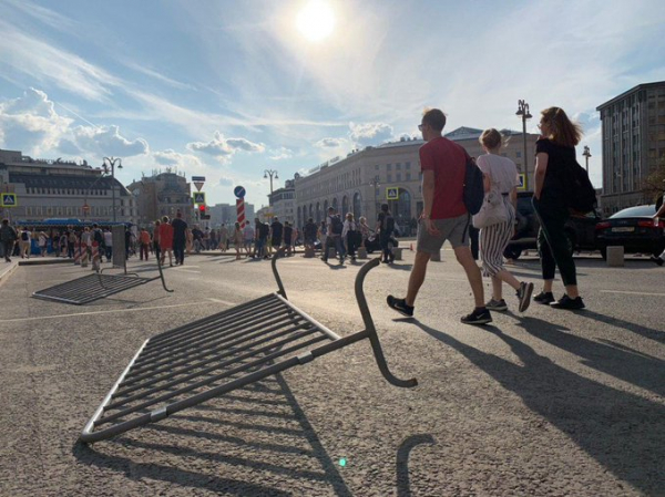 На протесте в центре Москвы силовики задерживали несовершеннолетних