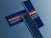 В России вышел компактный флагман Sony Xperia 5