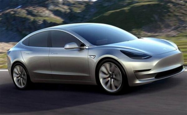 На новый электромобиль Tesla сделано более 370 тысяч предзаказов