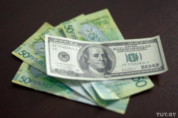 Белорусы стали проедать не только валютные, но и рублевые вклады