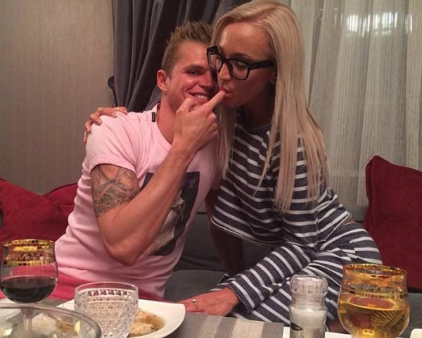 Тема для школьных сочинений: "Ольга Бузова как герой культуры современной России"