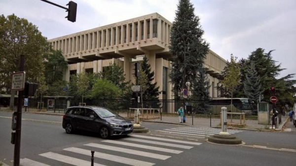 "В каждой квартире есть дыра на улицу"