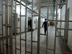 "Жаловаться пойдешь &mdash; они разозлятся"