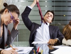 Средний класс в России погрузился в рекордный за 1,5 года пессимизм