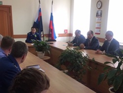 "Предприятие захватила, как раньше говорили, ОПГ"