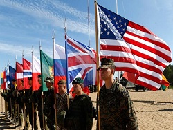 НАТО подкрадывается с северо-запада