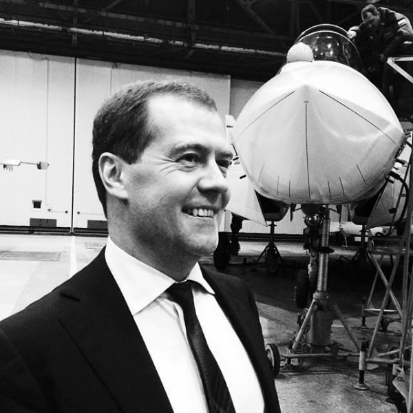 Медведев против Путина