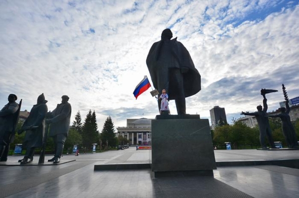 В цепях под вождём