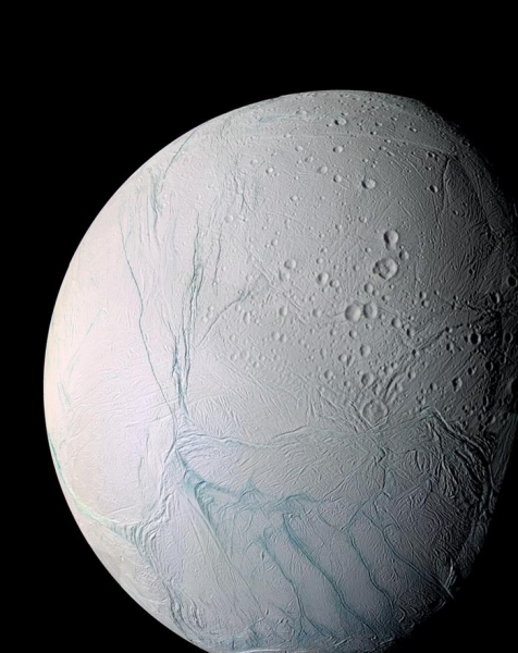 Фото дня: лучшие снимки с борта межпланетной станции Cassini