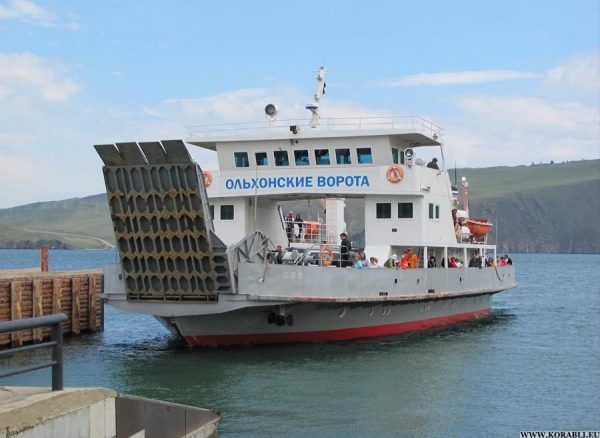 На Байкале 300 китайцев попытались захватить паром