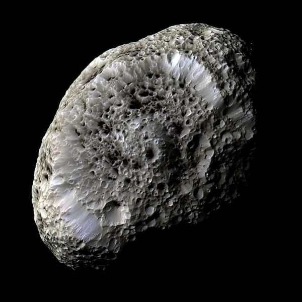 Фото дня: лучшие снимки с борта межпланетной станции Cassini
