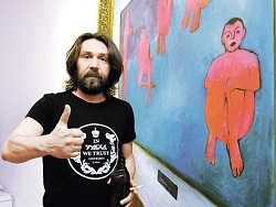 Сергей Шнуров купил квартиру брянской пенсионерке, 30 лет жившей в конюшне