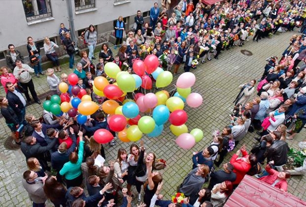 "Твой папа педофил"