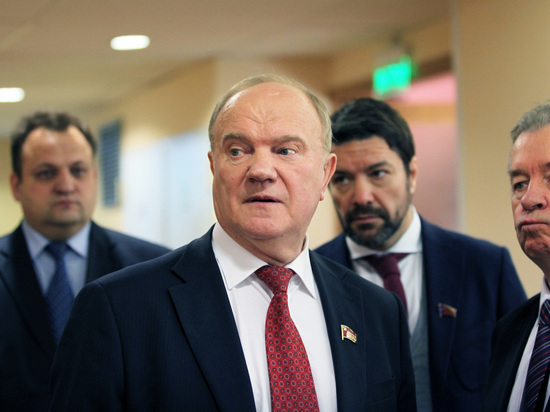 Зюганов напомнил "кощуннику" Кадырову, что Ленин "похоронен" по-православному