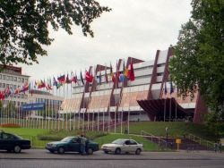 Права важнее?