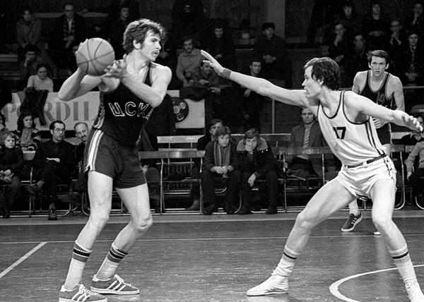 "Ценности, которые сейчас потеряны". Известный тренер рассказал подлинные истории героев фильма "Движение вверх"