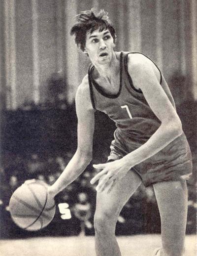 "Ценности, которые сейчас потеряны". Известный тренер рассказал подлинные истории героев фильма "Движение вверх"