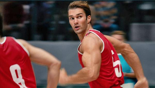 "Ценности, которые сейчас потеряны". Известный тренер рассказал подлинные истории героев фильма "Движение вверх"