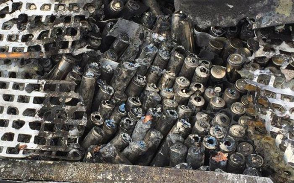 Кроссовер Tesla Model X попал в смертельное ДТП