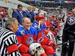 Путин участвует в гала-матче Ночной хоккейной лиги