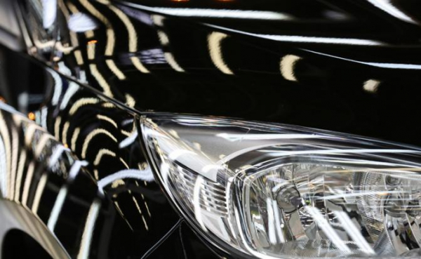 Почему потеют фары