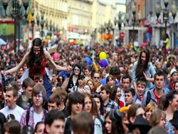 Новая угроза: молодежь подрывает систему