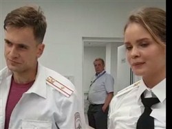 Полицейского, назвавшего участницу Pussy Riot тварью, могут наказать