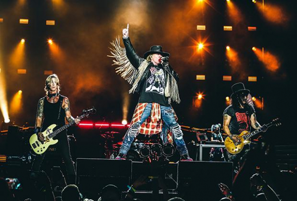 Их не было двадцать лет. И вот они возвращаются: Guns N' Roses