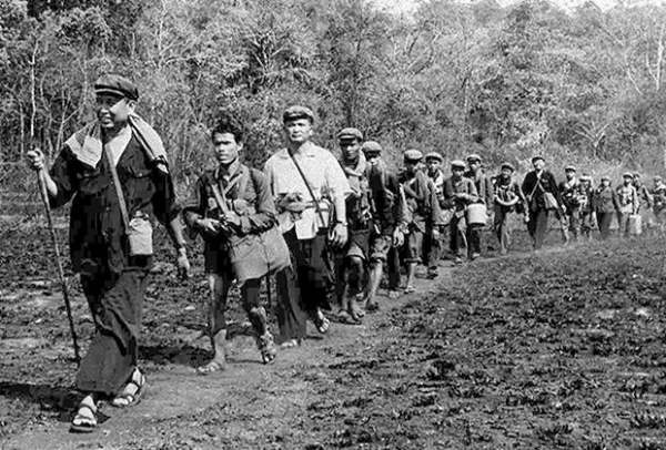 Грязный Пол: Миллионы трупов и сказочные богатства самого загадочного диктатора