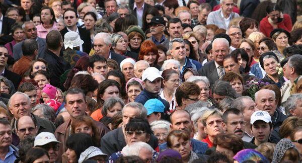 Напряженность в российском обществе выросла до уровня 1998 года