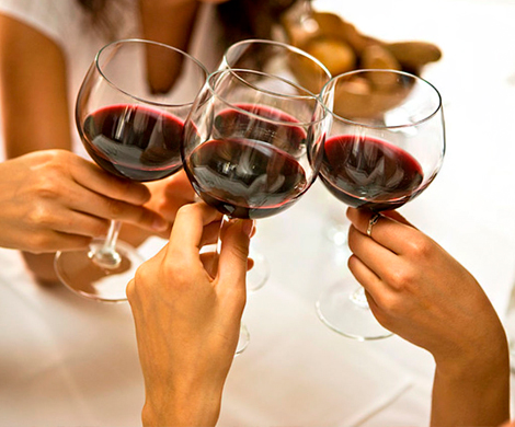 Россияне стали меньше пить&zwj;