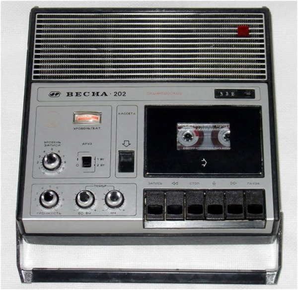 Почему СССР всегда отставал от Запада в сфере электроники?