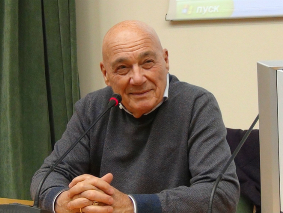 Познер назвал рабами тех, кто одобряет Сталина