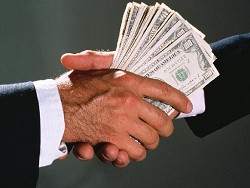 Депутатов не будут лишать мандата за вранье о доходах