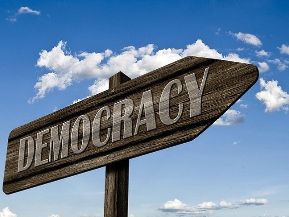 Россия рухнула в ежегодном рейтинге демократии