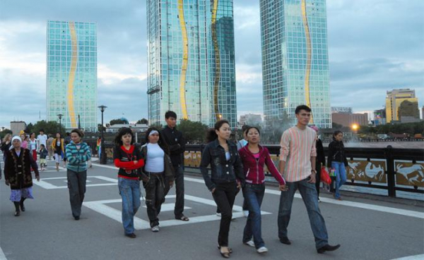 Москва молчит: В Казахстане за русский язык уже начали штрафовать, а врачи отказываются