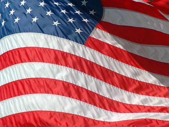 США направили в Черное море десантный корабль