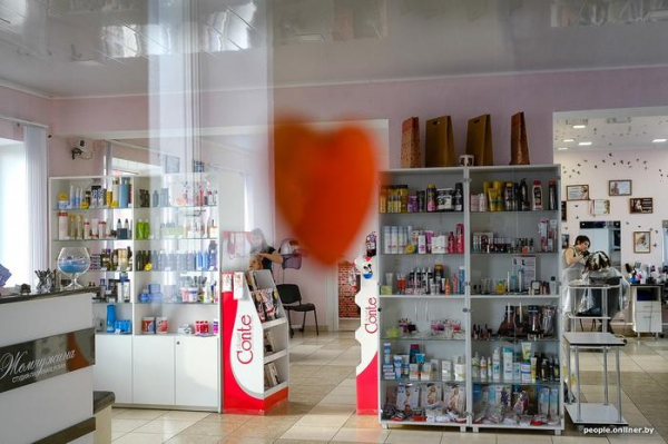 Пятьсот? Пятьсот рублей &mdash; это хорошо. Знаете, как мы бы на них жили!