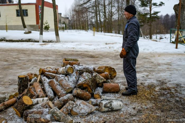 Пятьсот? Пятьсот рублей &mdash; это хорошо. Знаете, как мы бы на них жили!