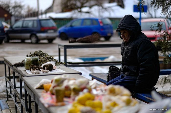 Пятьсот? Пятьсот рублей &mdash; это хорошо. Знаете, как мы бы на них жили!