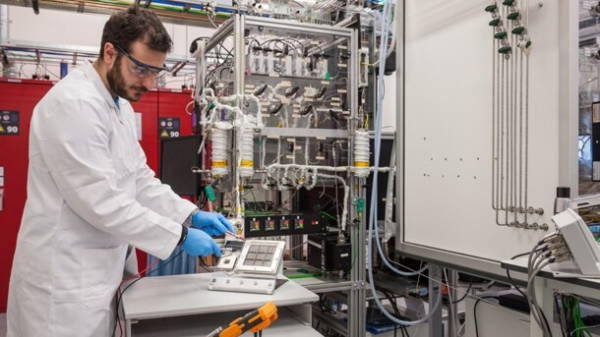 Toyota разработала устройство для получения водорода из воздуха