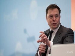 Tesla в 2018 году принесла почти $1 миллиард убытков